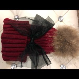 Real Fox Fur Ball  Red Hat W/ Bow